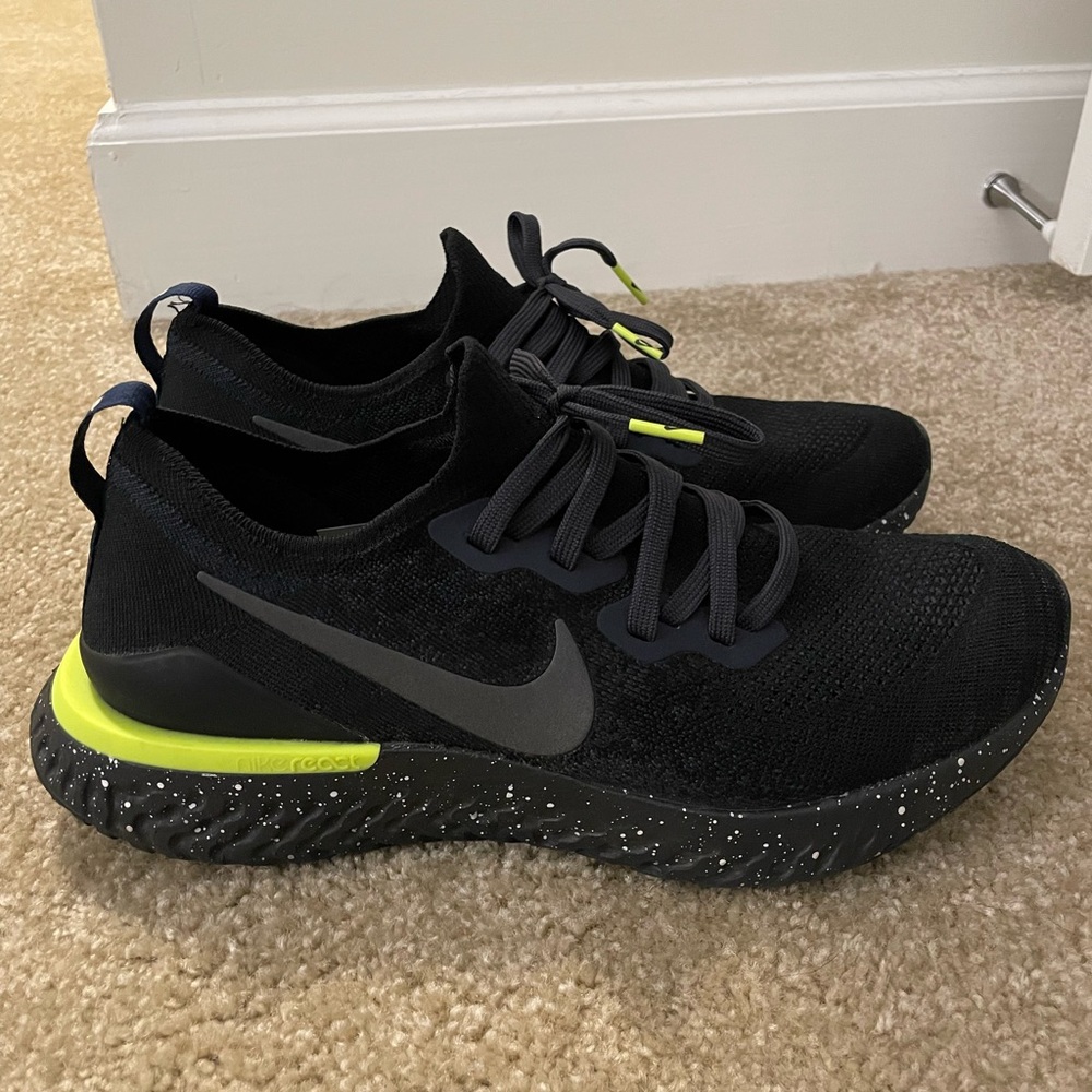 Mens Nike Epic React Flynit